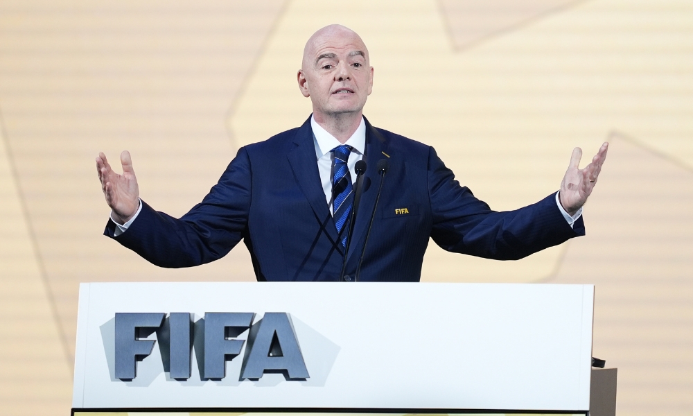 不如说他是 不如说他是