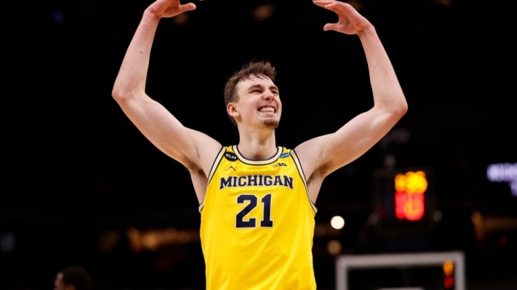 很多人不禁 很多人不禁